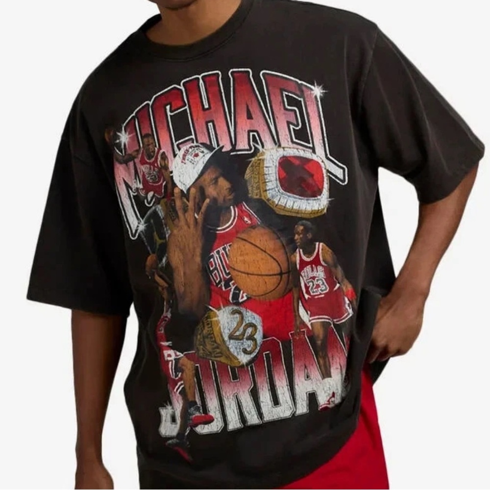 Jordan Flight Essentials Action Black Oversized Fit T-Shirt HM7131-010 NEW
